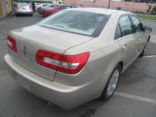 2006 Lincoln ZEPHYR Base