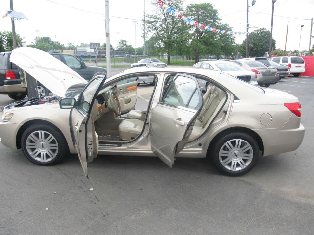 2006 Lincoln ZEPHYR Base