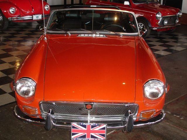 1973 MG MGB 5DR 7-pass VAN I4 FWD