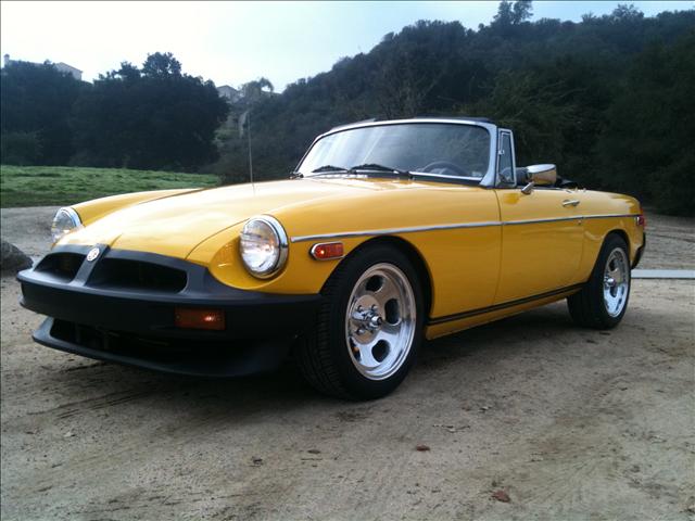 1974 MG MGB TRIO