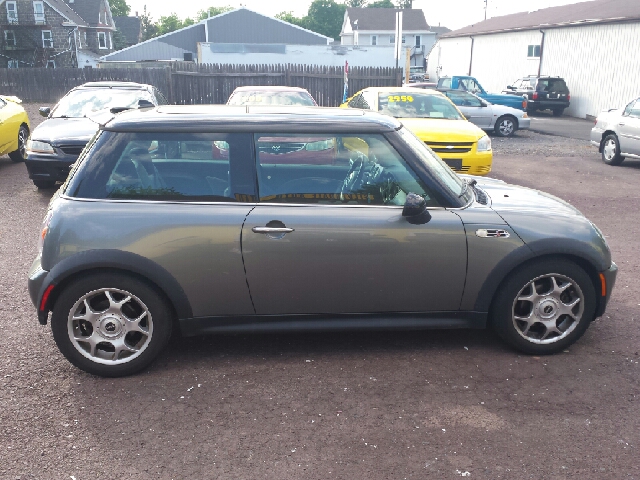 2003 Mini Cooper 5.2L 4wd