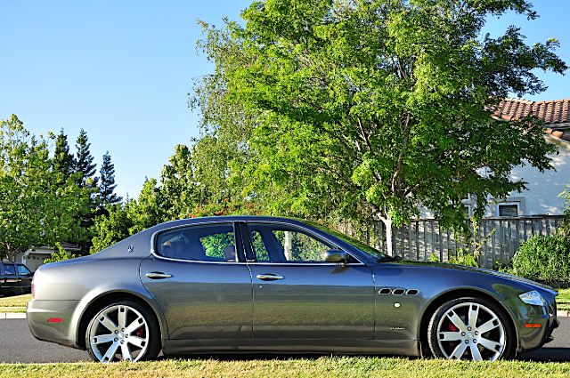 2006 Maserati Quattroporte SE 5-door