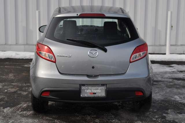 2011 Mazda 2 4dr Sdn GLE