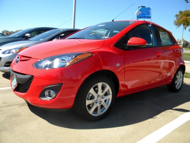 2011 Mazda 2 4dr Sdn Sedan