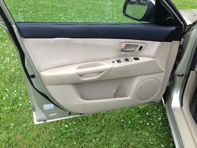 2004 Mazda 3 Leather ROOF