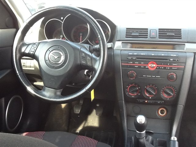 2004 Mazda 3 XR