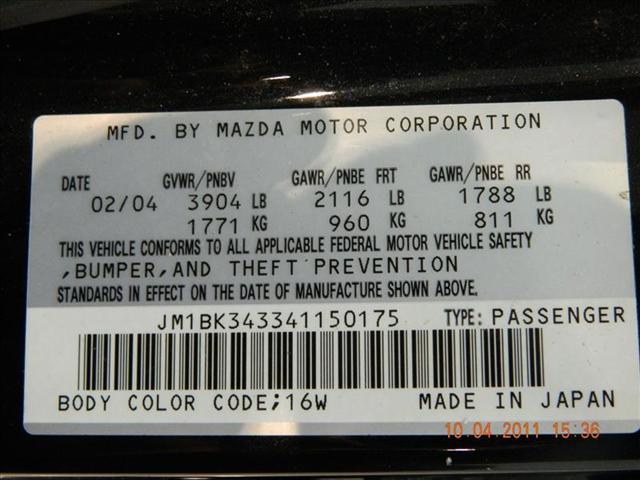 2004 Mazda 3 XR