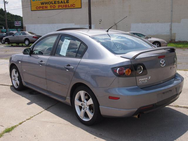 2005 Mazda 3 XR