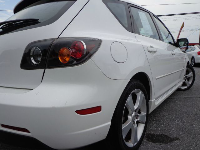 2005 Mazda 3 LT W/3.9l