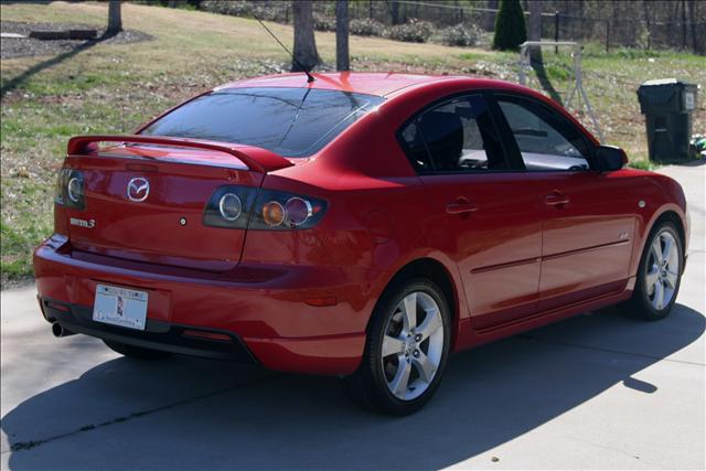 2005 Mazda 3 15