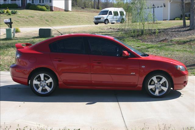 2005 Mazda 3 15