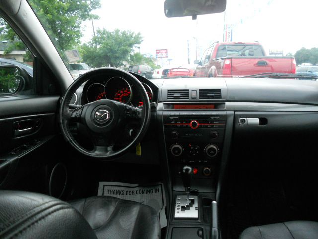 2006 Mazda 3 Super Clean LOW Miles