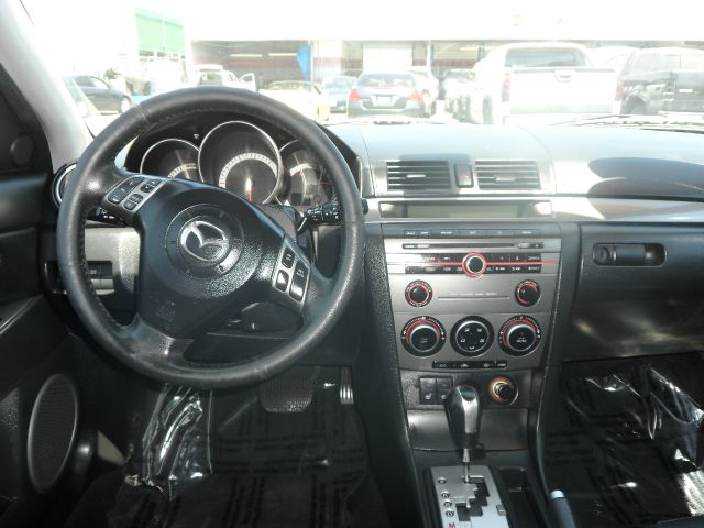 2007 Mazda 3 4WD 4dr LT W/3lt