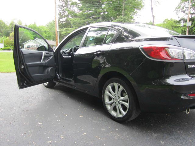 2010 Mazda 3 ZX5 SE