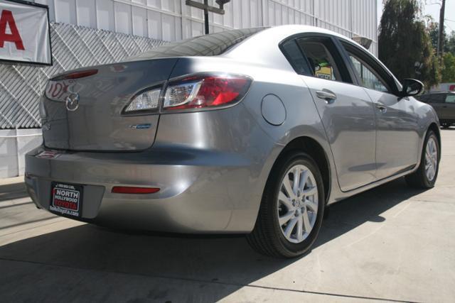 2012 Mazda 3 LT LTZ