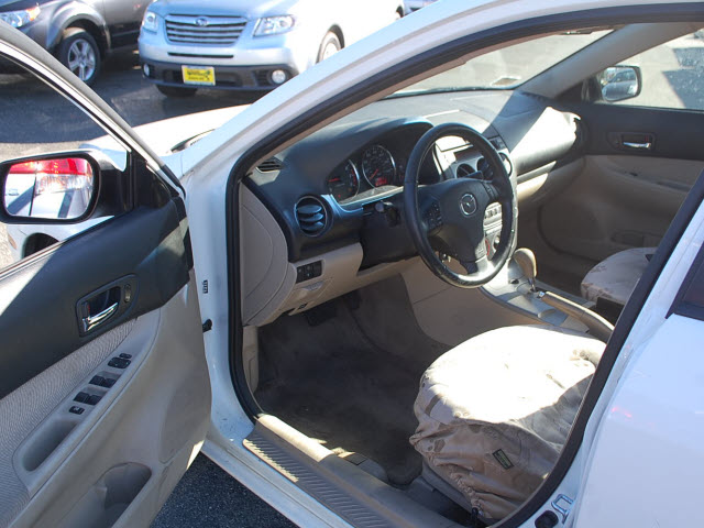 2005 Mazda 6 Leather ROOF