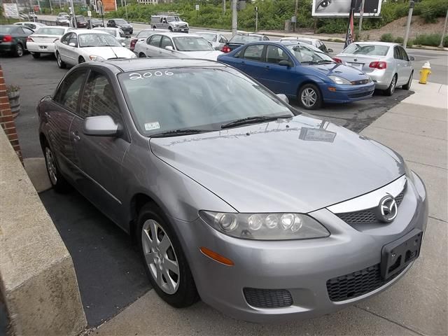 2006 Mazda 6 Laramie Pickup 4D 5 1/2 Ft