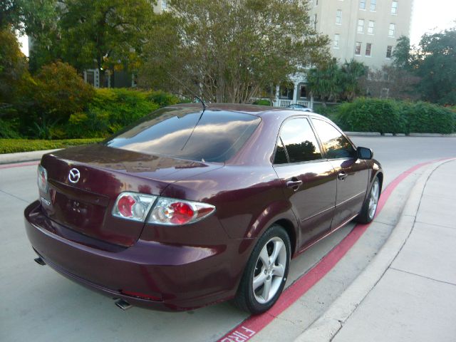 2006 Mazda 6 4dr Sdn 2.4L FWD