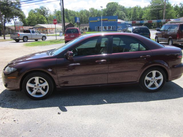 2007 Mazda 6 4dr Sdn 2.4L FWD