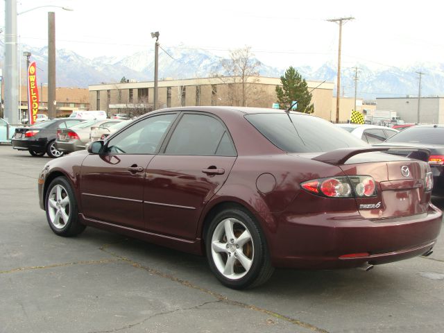 2007 Mazda 6 4dr Sdn 2.4L FWD