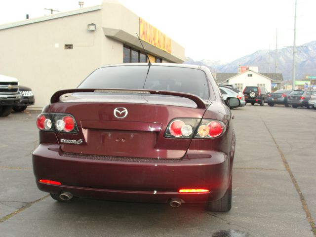 2007 Mazda 6 4dr Sdn 2.4L FWD