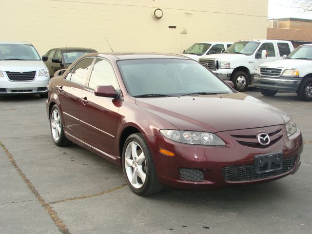 2007 Mazda 6 4dr Sdn 2.4L FWD