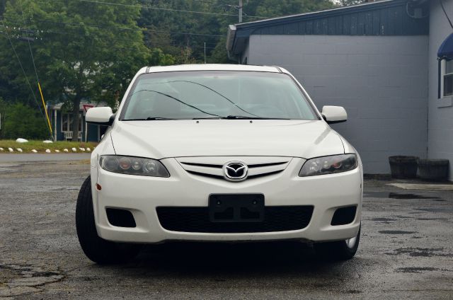 2008 Mazda 6 4dr Sdn 2.4L FWD