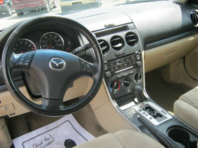 2008 Mazda 6 4dr Sdn 2.4L FWD