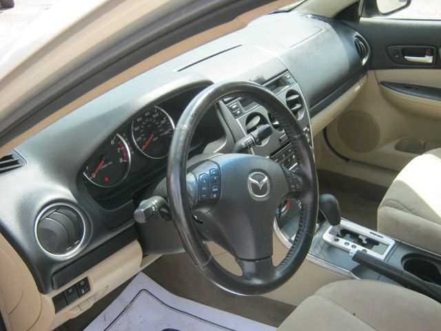 2008 Mazda 6 4dr Sdn 2.4L FWD