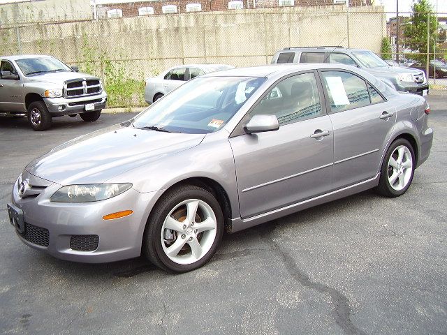 2008 Mazda 6 4dr Sdn 2.4L FWD