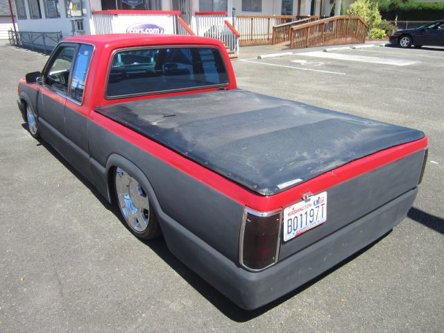 1986 Mazda B-Series 2WD Crew Cab 140.5 Outdoorsman