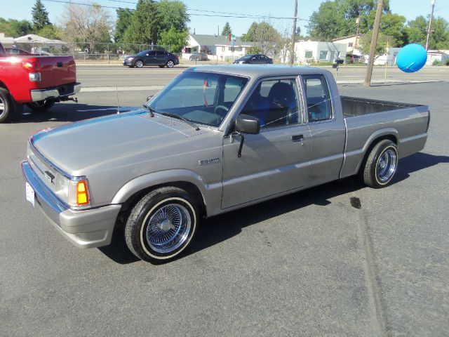 1989 Mazda B-Series I Touring LTD A