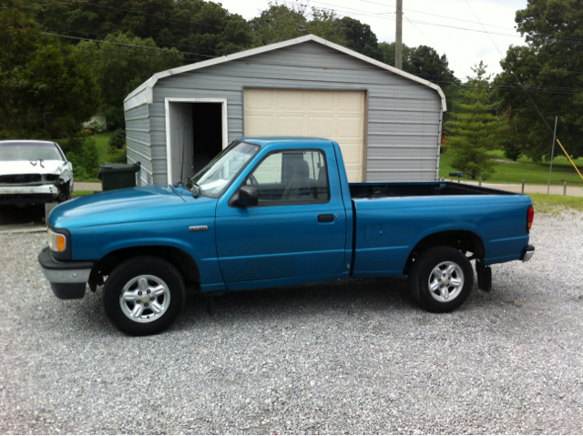 1996 Mazda B-Series 4dr Wgn 3.2L W/sunroof