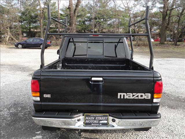 2000 Mazda B-Series SE