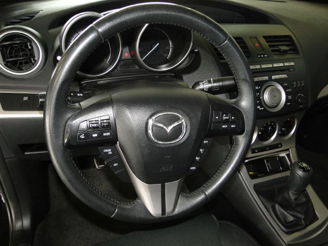 2010 Mazda Mazda3 2dr Cpe Auto W/moonroof