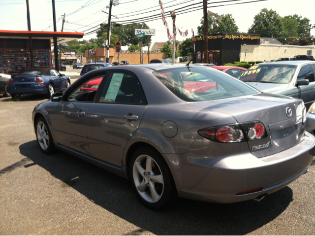 2007 Mazda Mazda6 4dr Sdn 2.4L FWD