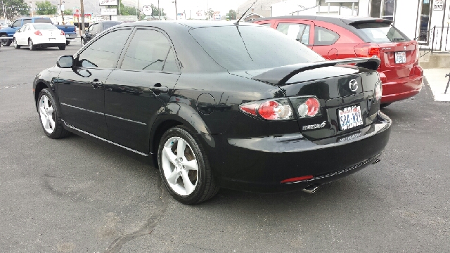 2007 Mazda Mazda6 4dr Sdn 2.4L FWD