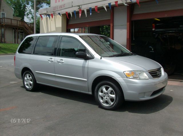 2000 Mazda MPV LW2