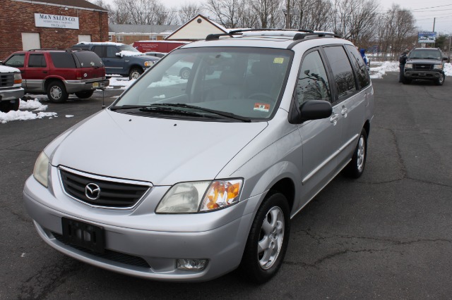 2001 Mazda MPV LW2