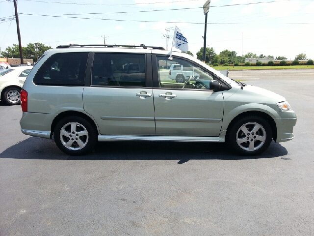 2002 Mazda MPV LW2