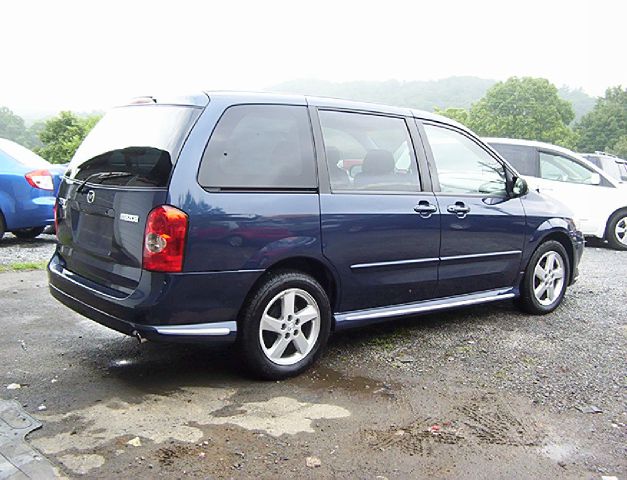 2003 Mazda MPV LW2