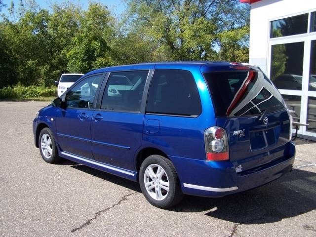 2004 Mazda MPV Quadcab Laramie