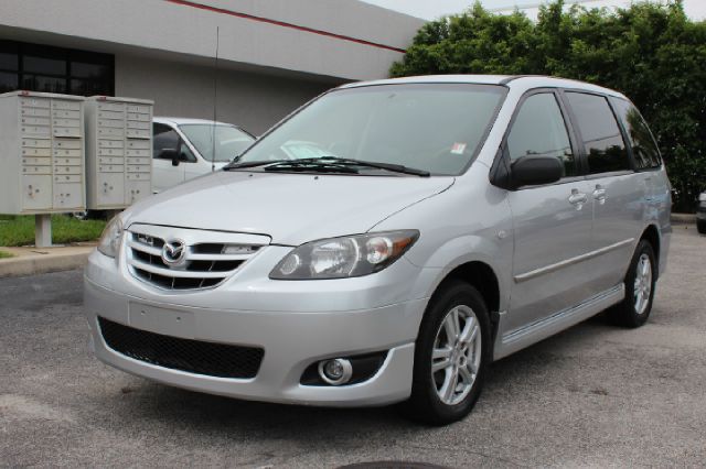 2004 Mazda MPV LW2