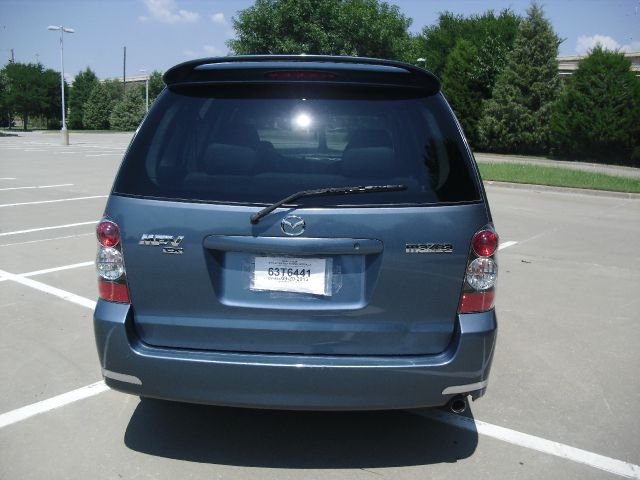 2004 Mazda MPV Unknown