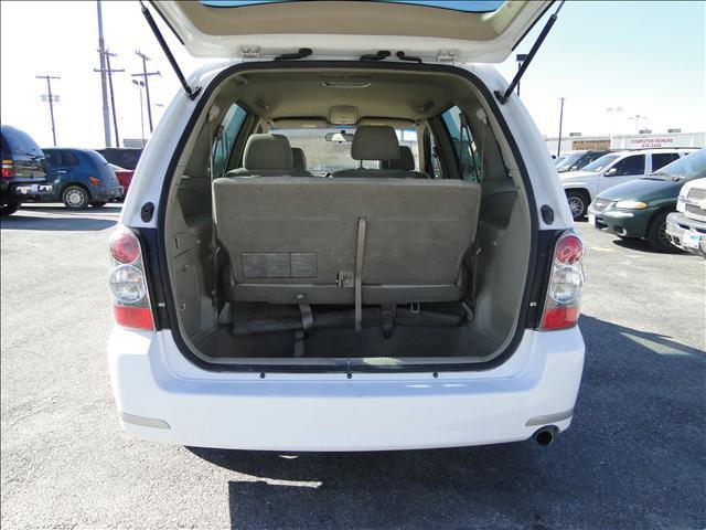 2005 Mazda MPV Quadcab Laramie