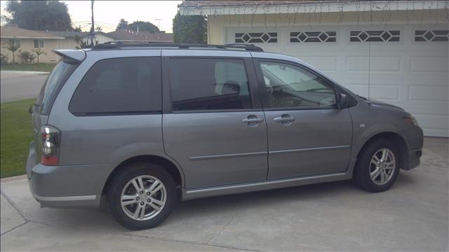 2005 Mazda MPV Unknown