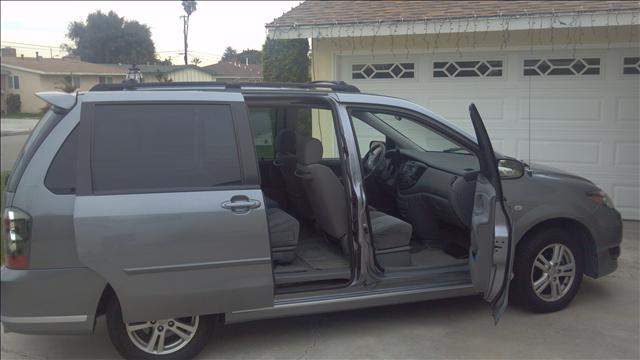 2005 Mazda MPV Unknown