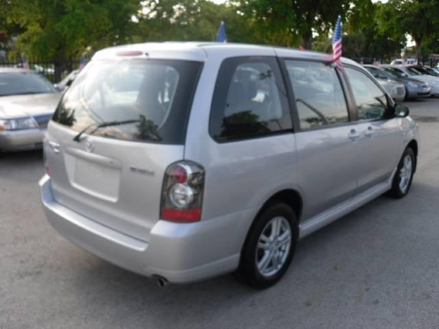 2006 Mazda MPV LW2