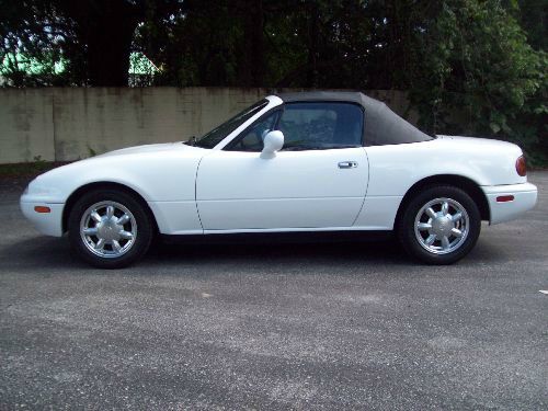 1993 Mazda MX-5 Miata Base