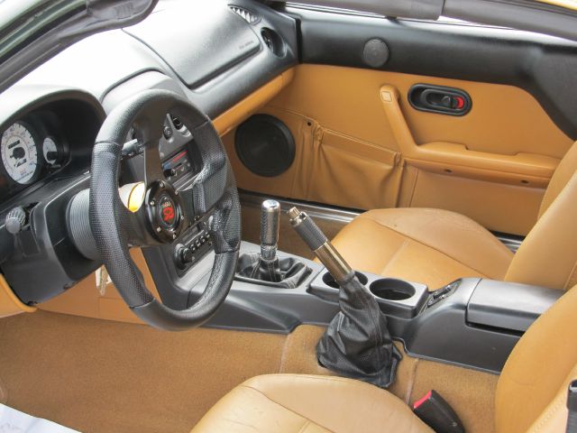 1997 Mazda MX-5 Miata Base XE GLE GXE